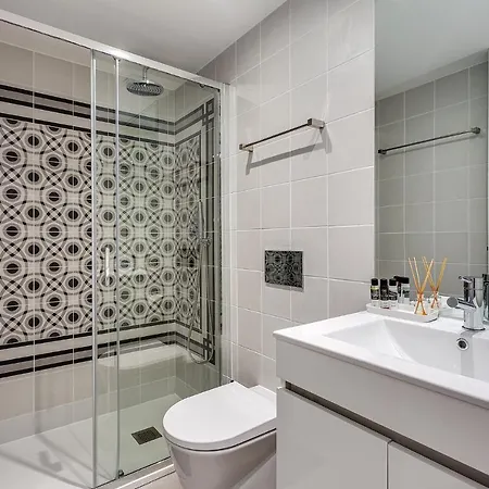 Hopstays Tiles 2 - Center Duplex *